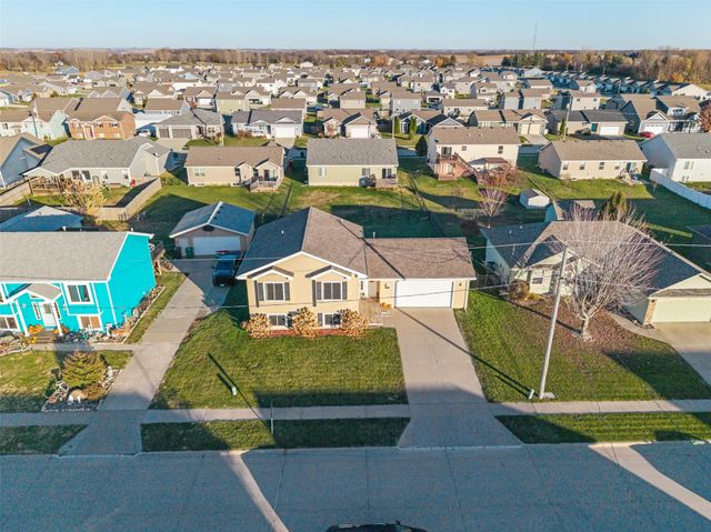 217 NE Allison Avenue, Elkhart, IA 50073