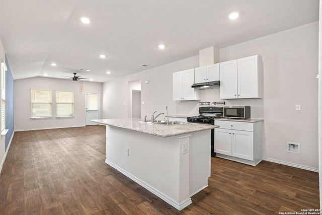 12123 Sampson Creek, San Antonio, TX 78245