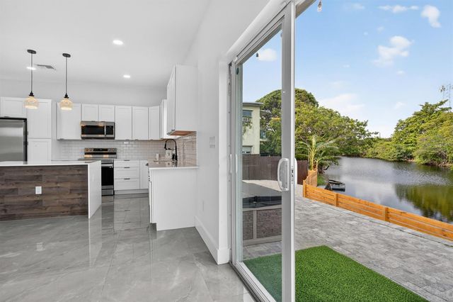 655 NW 24TH Avenue, Fort Lauderdale, FL 33311