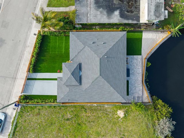 655 NW 24TH Avenue, Fort Lauderdale, FL 33311