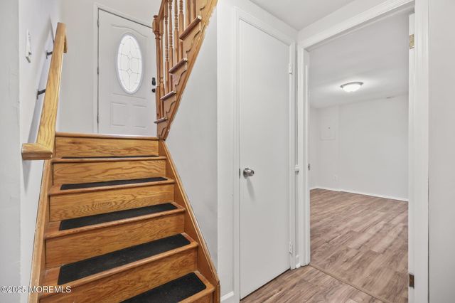 134 Darien Road, Howell, NJ 07731