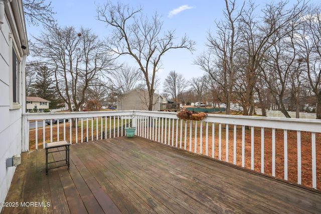 134 Darien Road, Howell, NJ 07731