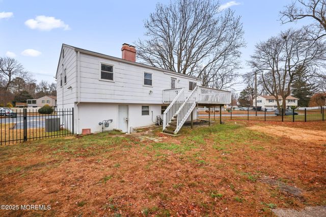 134 Darien Road, Howell, NJ 07731