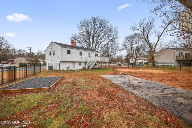 134 Darien Road, Howell, NJ 07731