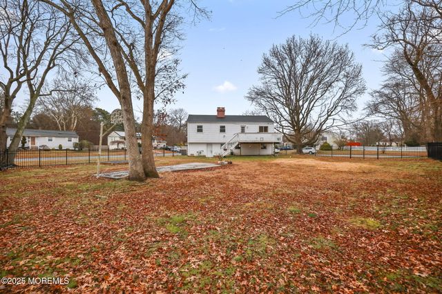 134 Darien Road, Howell, NJ 07731