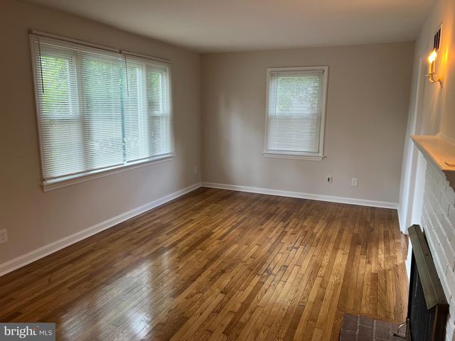 3140 COFER RD, Falls Church, VA 22042
