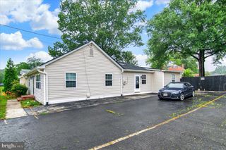 402 PROSPECT ST, La Plata, MD 20646