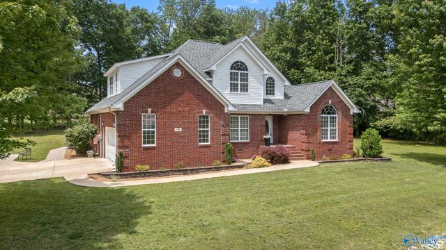 60 Windwood Drive, Fayetteville, TN 37334