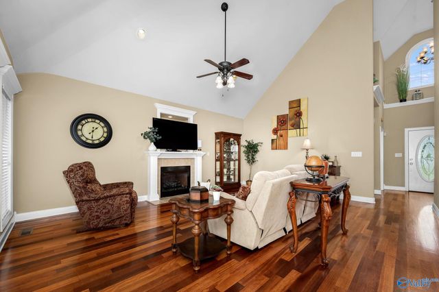 60 Windwood Drive, Fayetteville, TN 37334