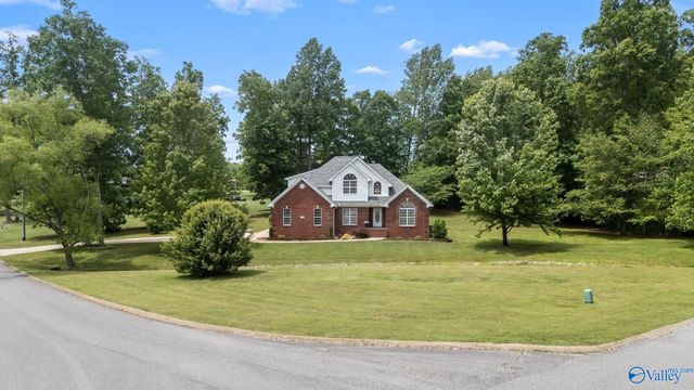 60 Windwood Drive, Fayetteville, TN 37334