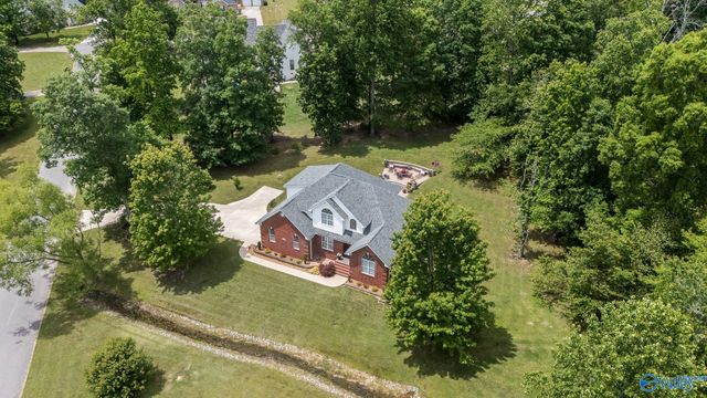 60 Windwood Drive, Fayetteville, TN 37334