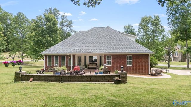 60 Windwood Drive, Fayetteville, TN 37334
