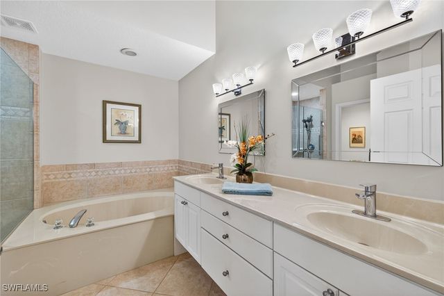 24371 Sandpiper Isle WAY 304, Bonita Springs, FL 34134