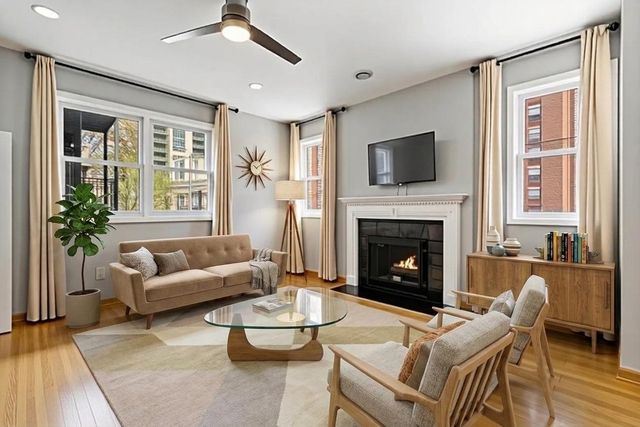4627 N Kenmore Avenue 1E, Chicago, IL 60640