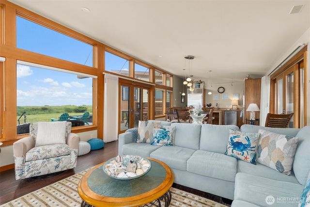 1603 Sea Grass Lane, Westport, WA 98595