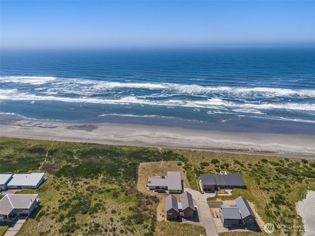 1603 Sea Grass Lane, Westport, WA 98595