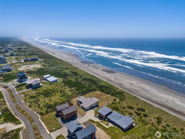 1603 Sea Grass Lane, Westport, WA 98595