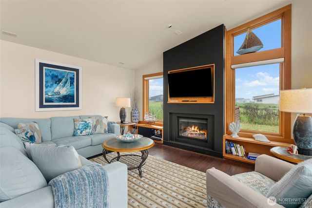 1603 Sea Grass Lane, Westport, WA 98595