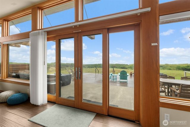 1603 Sea Grass Lane, Westport, WA 98595