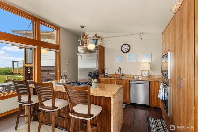 1603 Sea Grass Lane, Westport, WA 98595