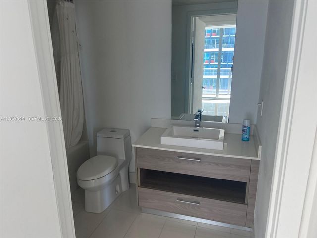 1300 S Miami Ave 2207, Miami, FL 33130