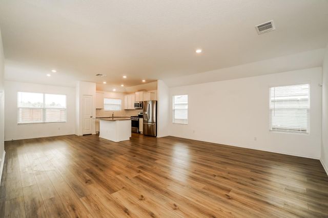 341 Madrid ST, Kyle, TX 78640