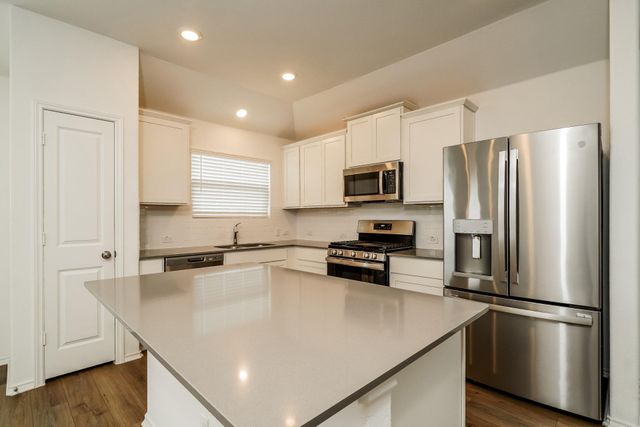 341 Madrid ST, Kyle, TX 78640