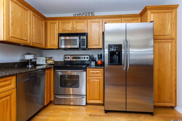 45559 Rathmore Drive, Macomb Twp, MI 48044