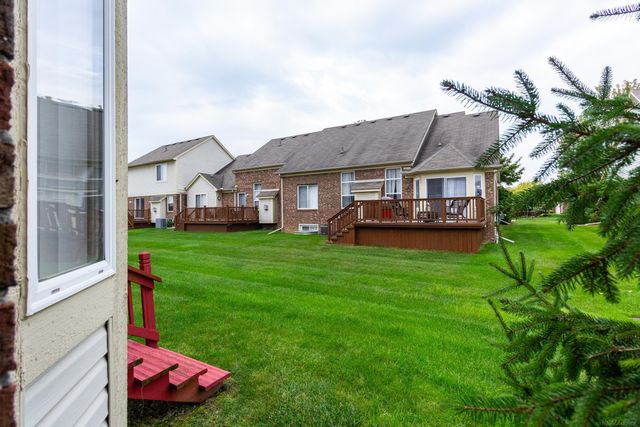 45559 Rathmore Drive, Macomb Twp, MI 48044
