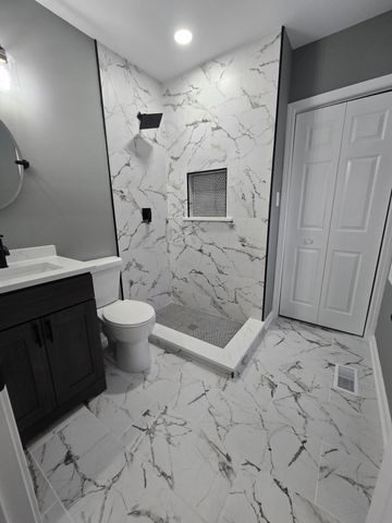 2100 W 2nd Avenue, Gary, IN 46404