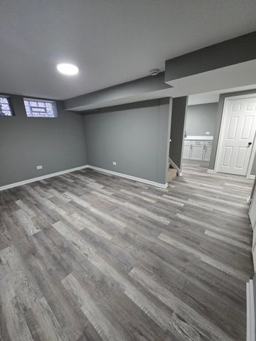 2100 W 2nd Avenue, Gary, IN 46404