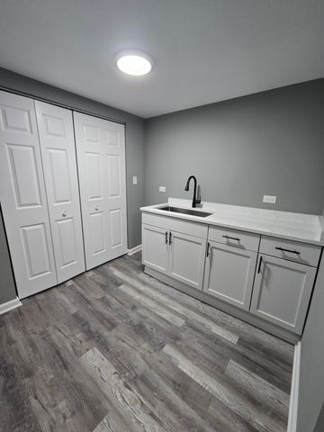 2100 W 2nd Avenue, Gary, IN 46404