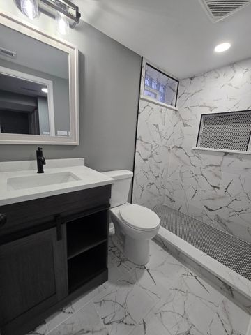 2100 W 2nd Avenue, Gary, IN 46404