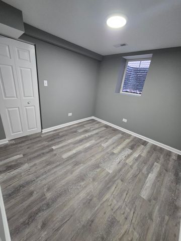 2100 W 2nd Avenue, Gary, IN 46404