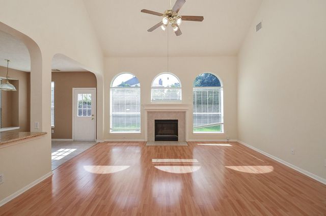 2715 Sunnycreek Lane, Pearland, TX 77584