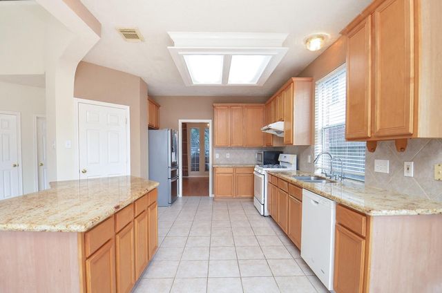 2715 Sunnycreek Lane, Pearland, TX 77584