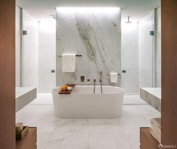 1 Steuart Lane 1706, San Francisco, CA 94105