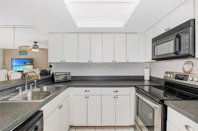 51 ISLAND WAY 108, Clearwater Beach, FL 33767