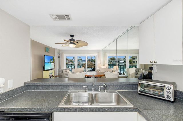 51 ISLAND WAY 108, Clearwater Beach, FL 33767