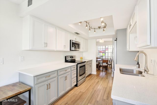 1861 E SUNBURST Lane, Tempe, AZ 85284