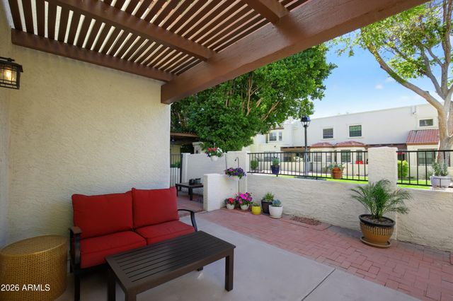 1861 E SUNBURST Lane, Tempe, AZ 85284