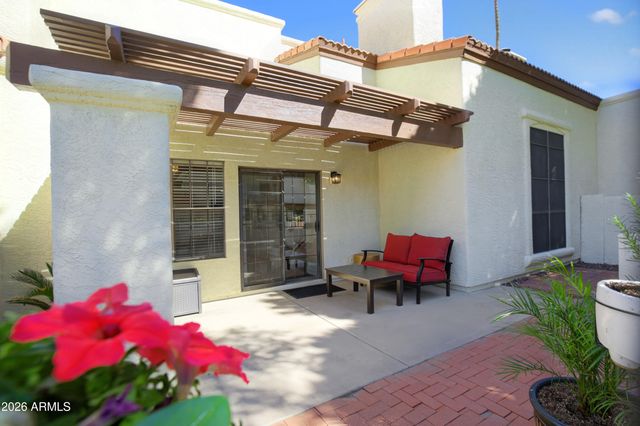 1861 E SUNBURST Lane, Tempe, AZ 85284