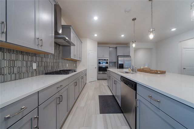 605 BIG PINE AVENUE, Minneola, FL 34715