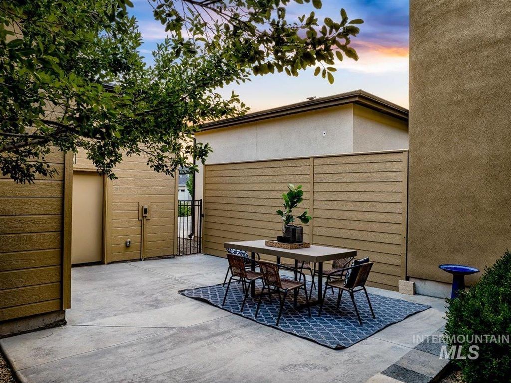 3985 E Parkcenter Blvd, Boise, ID 83716 photo 3