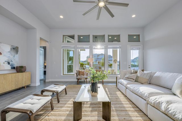 113 Arbolado LOOP, Liberty Hill, TX 78642