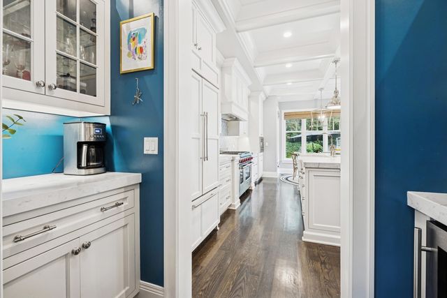 1159 Chatfield Road, Winnetka, IL 60093