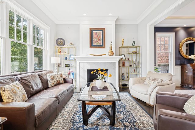 1159 Chatfield Road, Winnetka, IL 60093