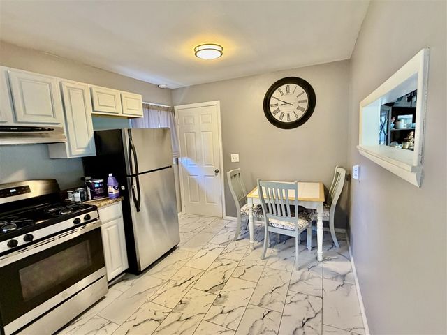 4310 Winthrop Avenue, Portage, MI 49002