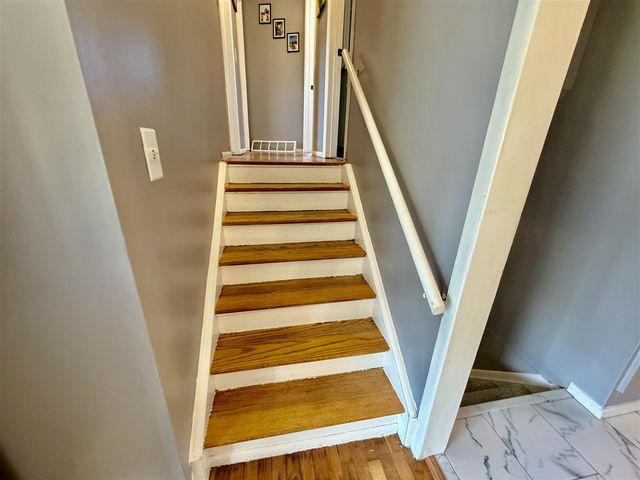4310 Winthrop Avenue, Portage, MI 49002