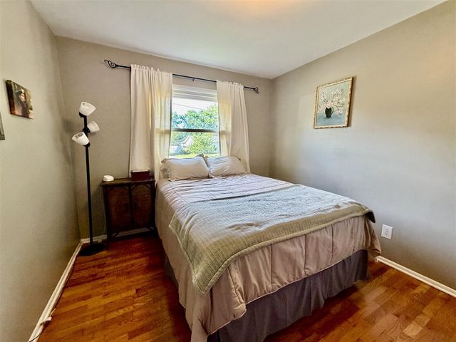 4310 Winthrop Avenue, Portage, MI 49002